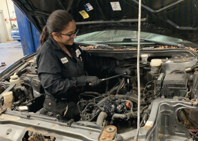 Samridhi Sharma, Automotive Service Tech and Truck & Coach apprentice